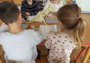"Światowy Dzień Dinozaura" w Tuptusiach.