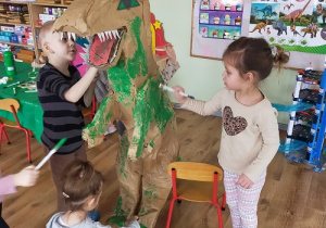 "Światowy Dzień Dinozaura" w Tuptusiach.