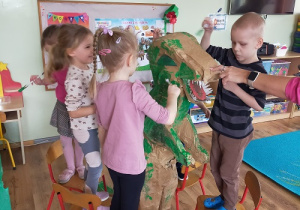 "Światowy Dzień Dinozaura" w Tuptusiach.