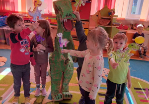 "Światowy Dzień Dinozaura" w Tuptusiach.