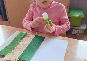"Już kwitną tulipany" - realizacja Międzynarodowego Projektu Edukacyjnego "Kreatywne prace plastyczne".
