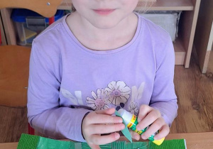"Już kwitną tulipany" - realizacja Międzynarodowego Projektu Edukacyjnego "Kreatywne prace plastyczne".