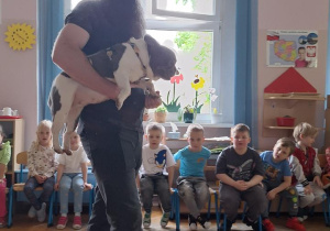 Tuptusie na spotkaniu z Weterynarzem.