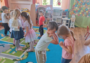 „Zdrowy przedszkolak” – zajęcia prowadzone przez pedagoga przedszkolnego. Realizacja innowacji pedagogicznej pt. "Zdrowo zakręceni".