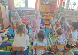 „Zdrowy przedszkolak” – zajęcia prowadzone przez pedagoga przedszkolnego. Realizacja innowacji pedagogicznej pt. "Zdrowo zakręceni".