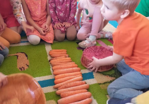 „Chrup na zdrowie” – Dzień Marchewki. Realizacja innowacji pedagogicznej pt. "Zdrowo zakręceni".