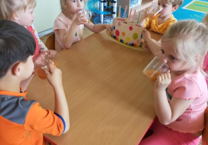 „Chrup na zdrowie” – Dzień Marchewki. Realizacja innowacji pedagogicznej pt. "Zdrowo zakręceni".