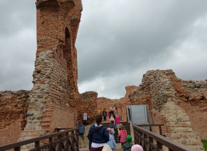 Buziaki na wycieczce w Besiekierach