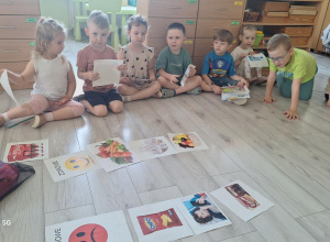 "Zdrowy przedszkolak" - zajęcia prowadzone przez p. Pedagog.