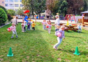 "Piłka moim przyjacielem" - obchody Europejskiego Tygodnia Sportu w "Promyczku".