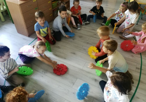 "Wirujące koła"