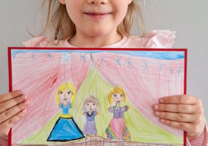 Lenka ze swoją pracą.