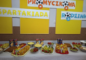 Zdrowy poczęstunek na Promyczkowej Spartakiadzie Rodzinnej