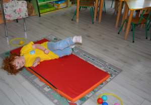 Jagna bierze udział w konkurencji w grupie Montessori