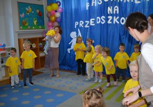 zabawy na uroczystości Pasowania na Przedszkolaka