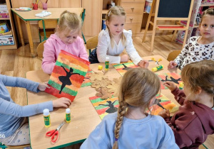"Czy liście są takie same?" - realizacja zadania w ramach Ogólnopolskiego Projektu Edukacyjnego "Promyczek - Pytam, Działam, Odkrywam".