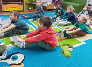 „Happy joga” – zajęcia odprężająco – relaksacyjne z wykorzystaniem multimediów. Realizacja innowacji pedagogicznej "Zdrowo zakręceni".