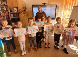 Zajęcia w Bibliotece Pedagogicznej "Kto jest kim w naszej rodzinie?"