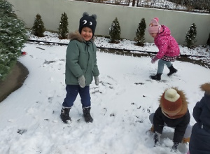 „Hartujemy ciało” - zimowe zabawy na śniegu. Realizacja innowacji pedagogicznej "Zdrowo zakręceni".