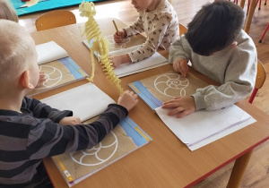 "Światowy Dzień Dinozaura" w Tuptusiach.