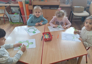 "Przygody żółwia Huberta" - realizacja Ogólnopolskiego Projektu Edukacyjno - Czytelniczego "Bajki - Pomagajki".