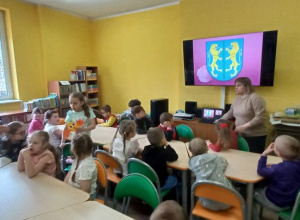 "Z wizytą w Miejskiej Bibliotece" - realizacja grantu "Różanym Szlakiem z Kutnowskim Przedszkolakiem