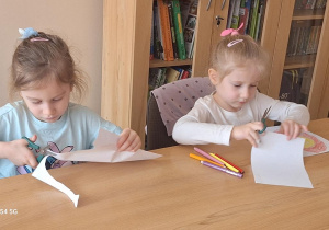 Tuptusie na zajęciach w Bibliotece Pedagogicznej - "Wielkanocne idą święta".