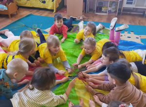 „Wiosna – czas radości” – zabawy muzyczno – ruchowe. Realizacja innowacji pedagogicznej "Zdrowo zakręceni".