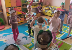 „Wiosna – czas radości” – zabawy muzyczno – ruchowe.