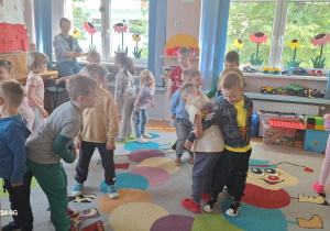 "Zdrowy przedszkolak" - zajęcia prowadzone przez p. Pedagog.