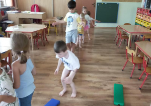 „Ruch to zdrowie” – zabawy ruchowe i konkurencje sportowe. Realizacja innowacji pedagogicznej "Zdrowo zakręceni".