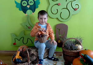 Ignaś pozuje do zdjęcia