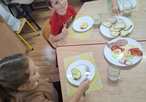 Zdrowe śniadanie przedszkolaków