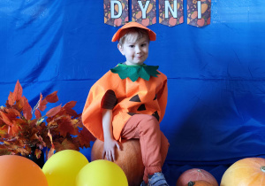 Juliusz pozuje do zdjęcia