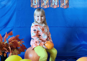 Ala pozuje do zdjęcia