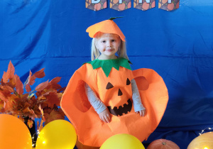 Ania pozuje do zdjęcia