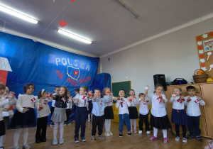 Tuptusie na przedszkolnym Święcie Niepodległości