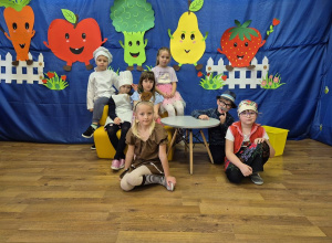 Udział Promyczków w przedstawieniu Słodki Sen Pączusia