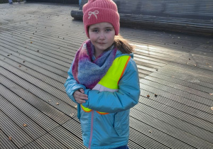 Kornelka pozuje do zdjęcia