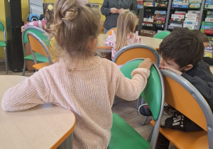 Świąteczne zajęcia w bibliotece