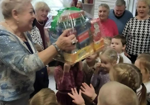 Obchody "Ogólnopolskiego Dnia Seniora" - wyjście do Centrum Seniora.