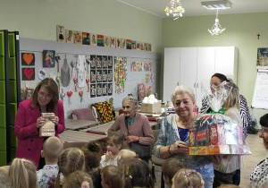 Obchody "Ogólnopolskiego Dnia Seniora" - wyjście do Centrum Seniora.