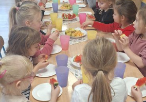 "Owocowe urodzinki" w Buziakach - Amelka.