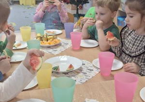 "Owocowe urodzinki" w Buziakach - Amelka.