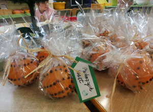 ,, Pachnąca pomarańcza ".