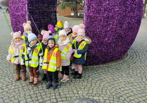 Zajęcia edukacyjne "Święta tuż, tuż!" w Bibliotece Miejskiej.