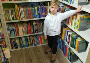 Zajęcia edukacyjne "Święta tuż, tuż!" w Bibliotece Miejskiej.