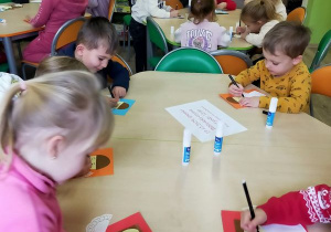 Zajęcia edukacyjne "Święta tuż, tuż!" w Bibliotece Miejskiej.