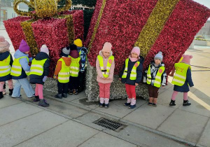 Zajęcia edukacyjne "Święta tuż, tuż!" w Bibliotece Miejskiej.