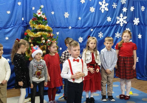 oskar recytuje wierszyk